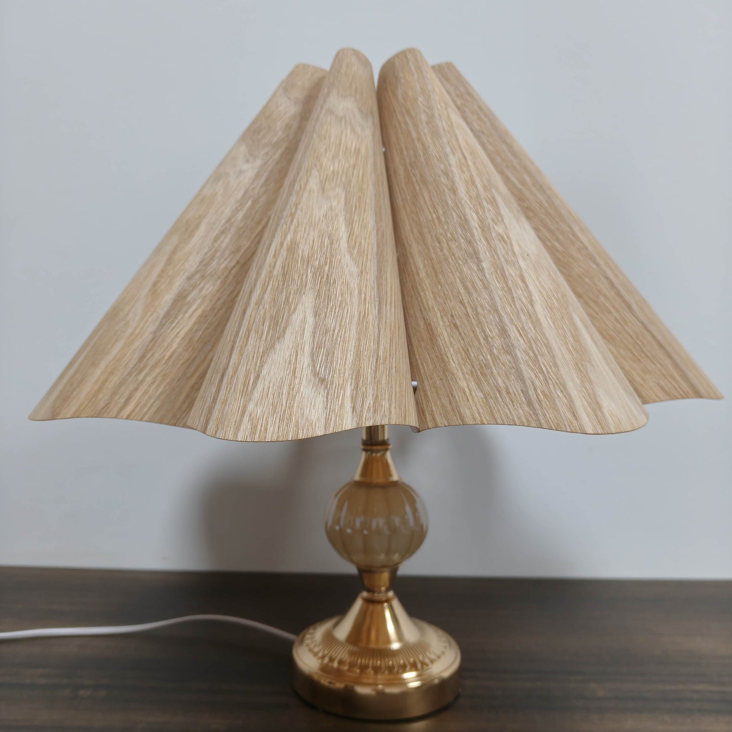 Nordic Scallop Wooden Lampshade for Table & Floor Lamps – E27/E26